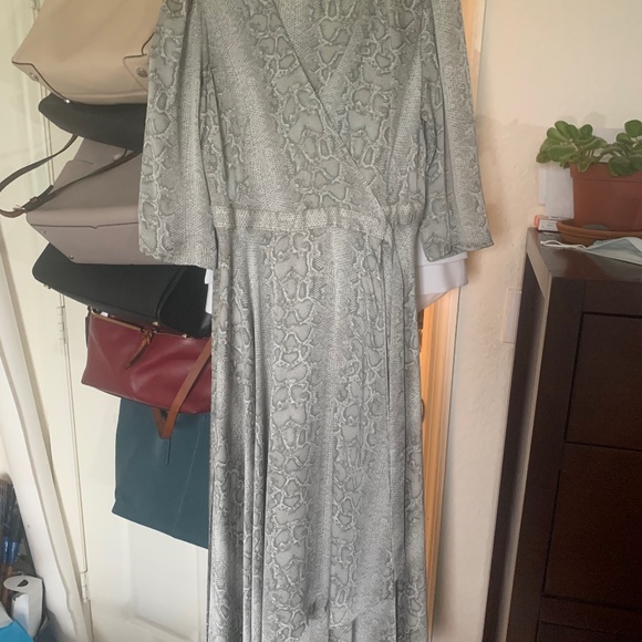 Dress - Picture 1 of 1